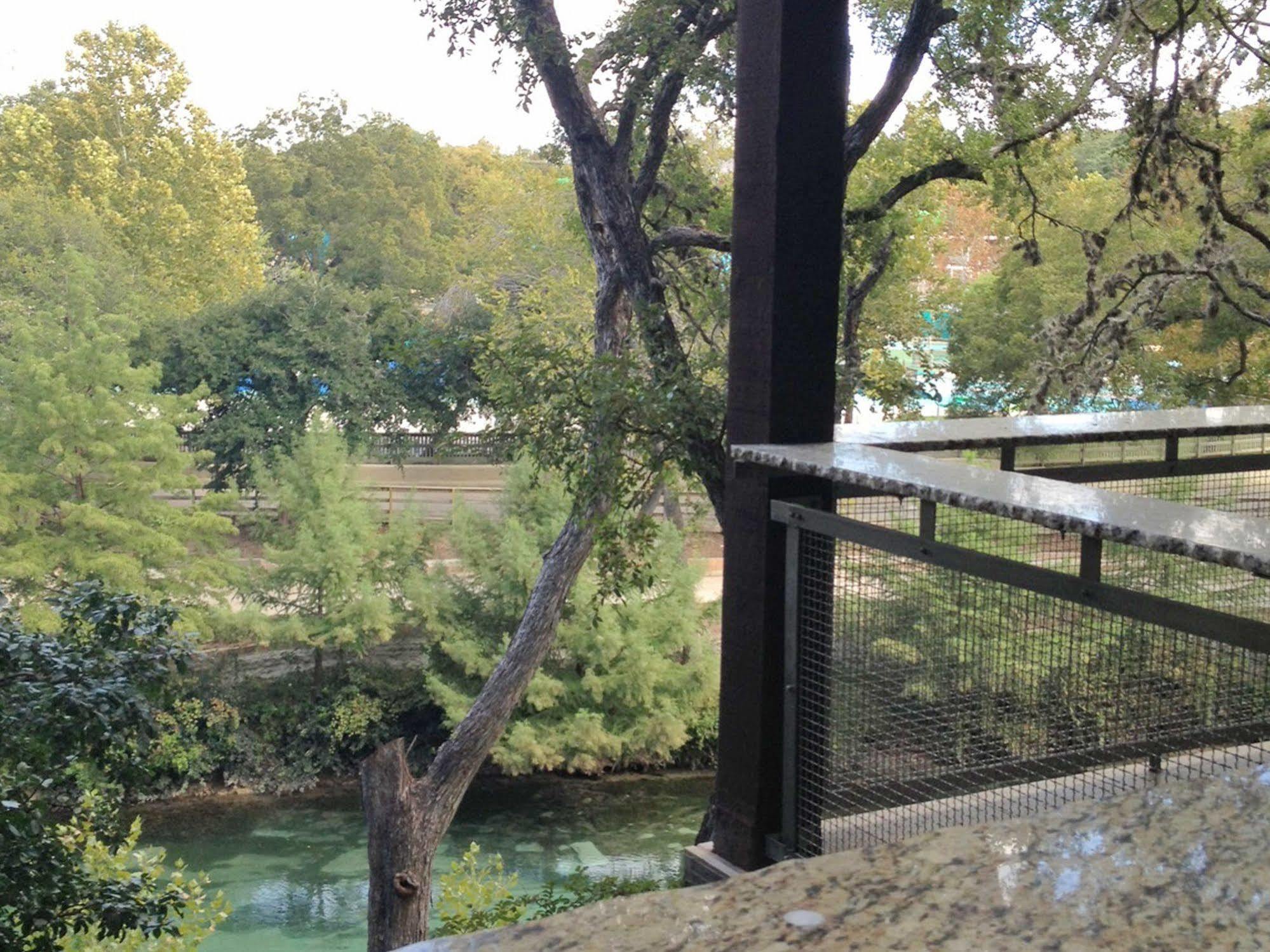 The Resort At Schlitterbahn Ню Браунфелс Екстериор снимка